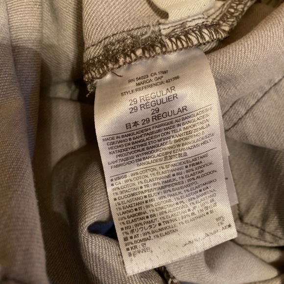 GAP Girlfriend Distressed Jeans - Picture 15 of 15